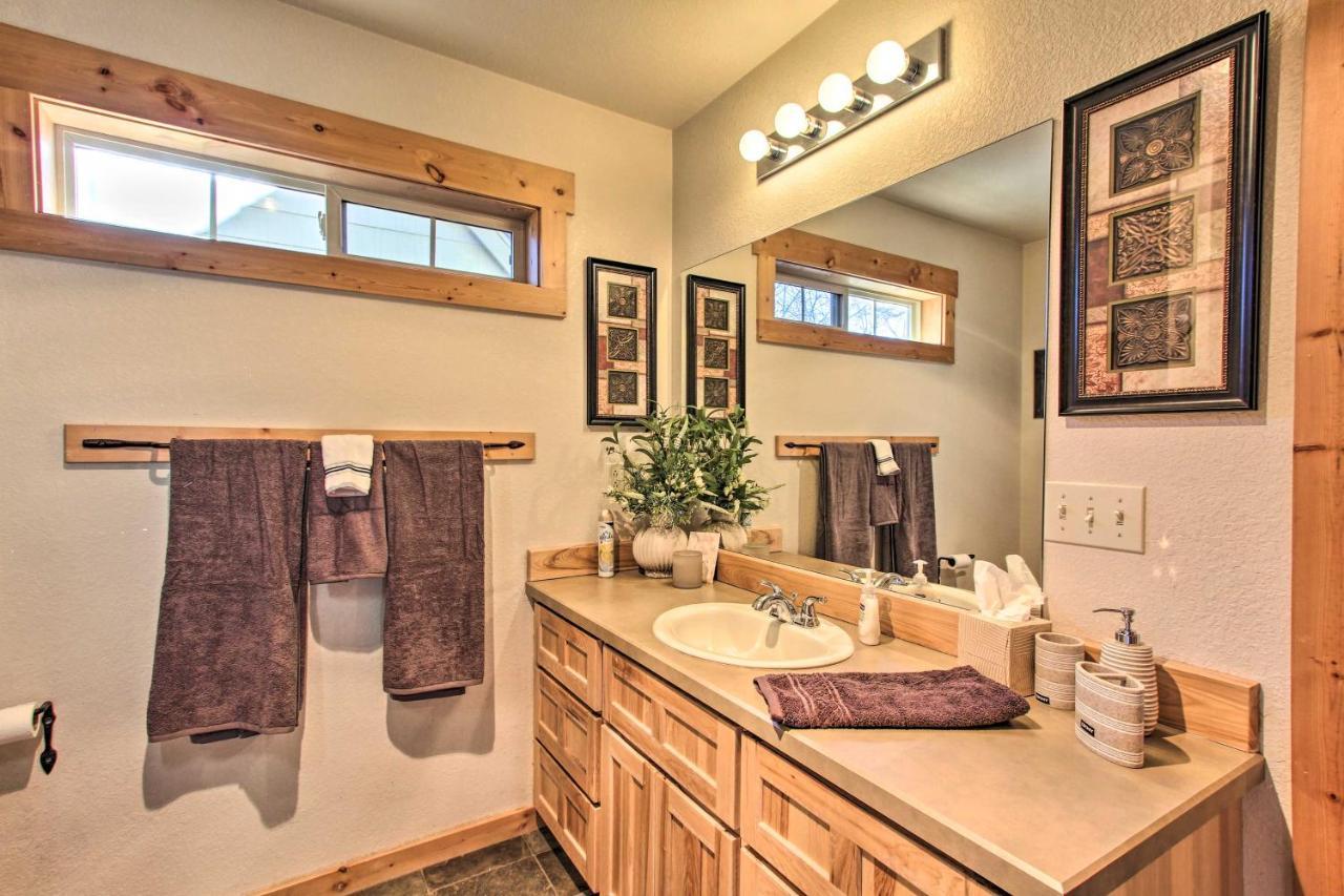 Klamath Falls Cabin Retreat With Deck And Grill! Zewnętrze zdjęcie
