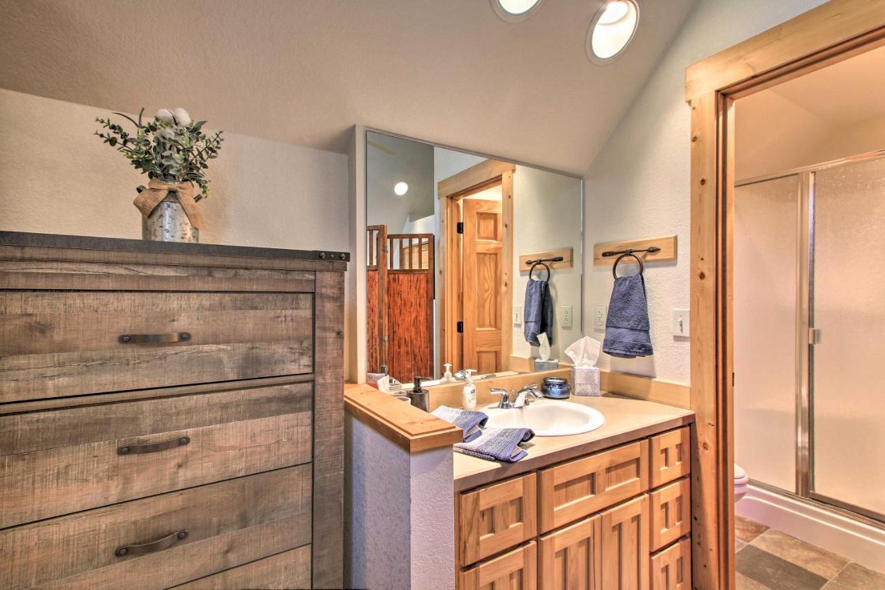 Klamath Falls Cabin Retreat With Deck And Grill! Zewnętrze zdjęcie